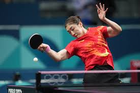 梅西迈出了 梅西迈出了